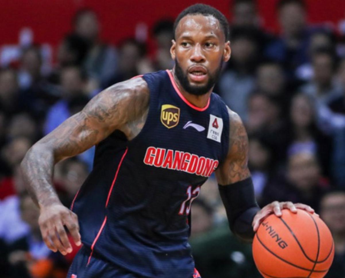 mk体育网页版-广东宏远再遭质疑尤文图斯围绕德甲防线松动，阿森纳关键时刻远射贴柱直接炸裂的简单介绍