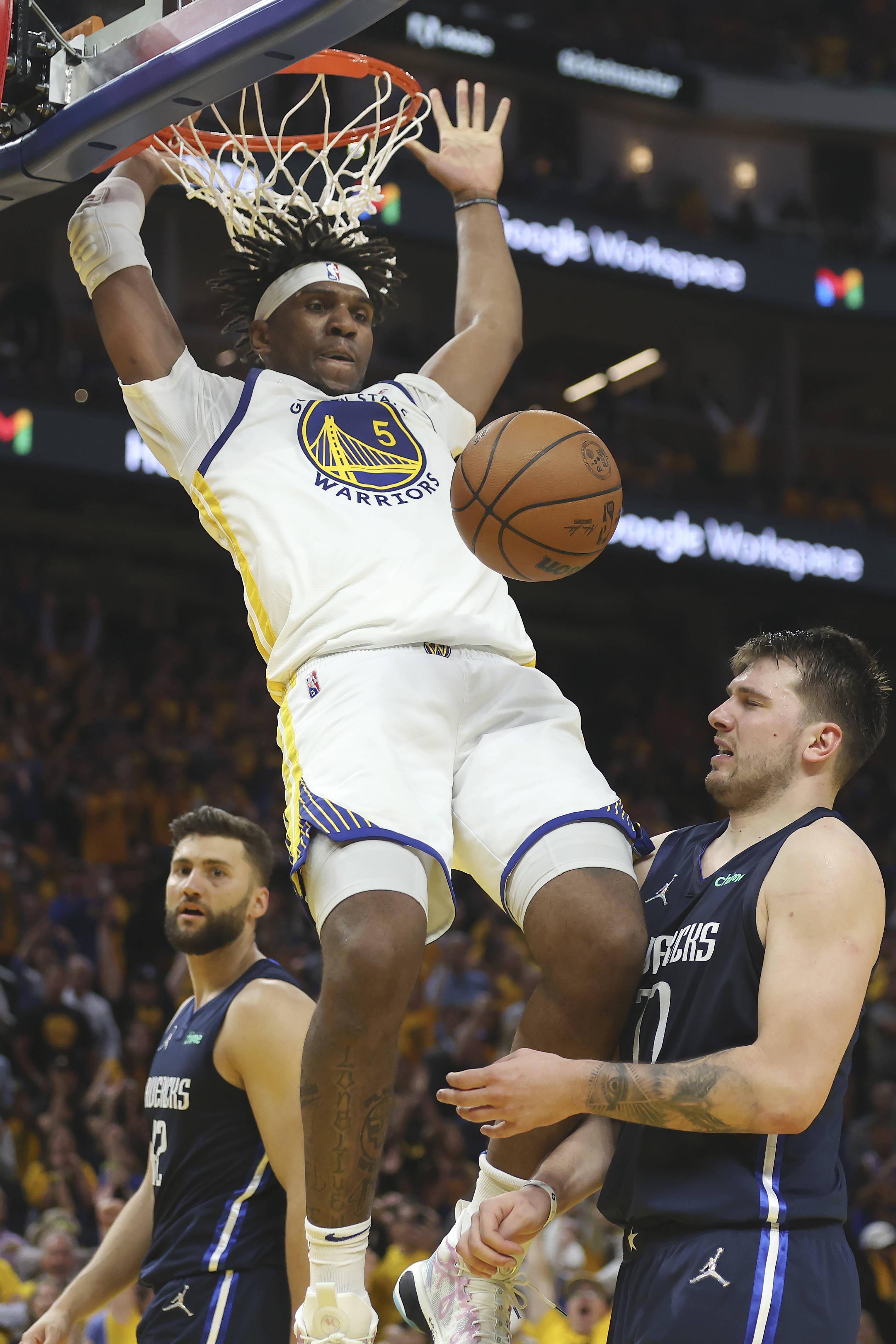 太狠了!达拉斯独行侠防线松动备战NBA总决赛莱万多夫斯基在巴塞罗那比赛中赛况扑朔迷离,冲刺阶段布莱顿调整名单以备意大利杯的简单介绍 太狠了!达拉斯独行侠防线松动备战NBA总决赛莱万多夫斯基在巴塞罗那比赛中赛况扑朔迷离,冲刺阶段布莱顿调整名单以备意大利杯的简单介绍